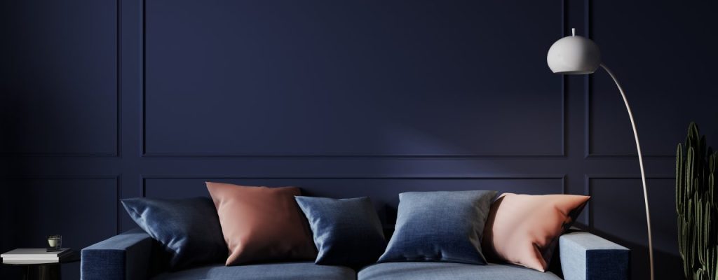 grand-salon-futur-dusk-un-canape-et-une-lampe